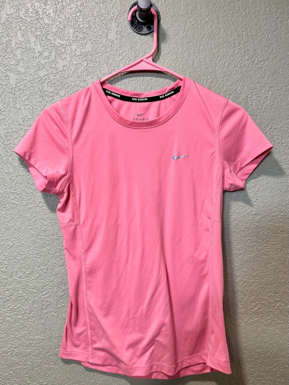 Nike Women's Pink Dri-FIT Short Sleeve Tee Small
